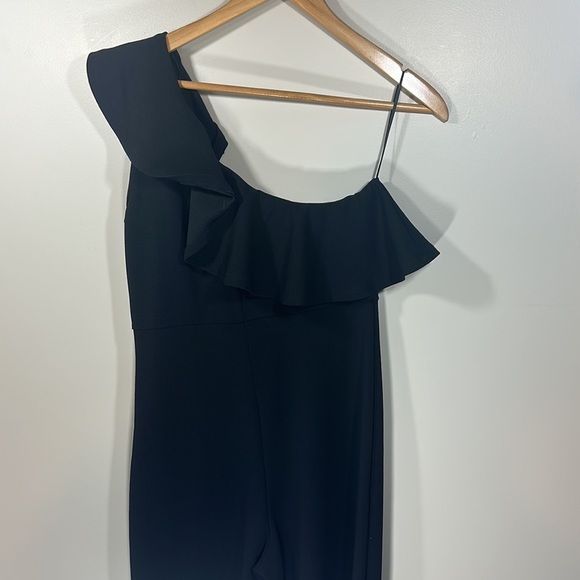 NWT Altar'd State One Shoulder Black Ruffle Jumpsuit Medium One Piece Romper - Picture 9 of 9